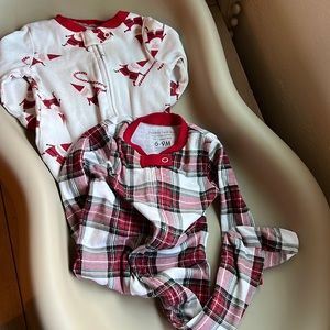 Pottery Barn Kids Sleeping one piece pj Christmas Set Santa